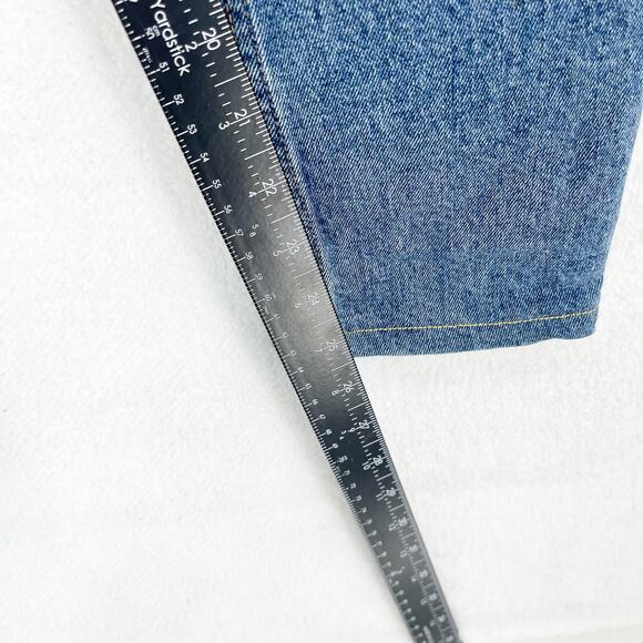 GRLFRND Karolina Mid Rise Straight Leg Slashed Jeans Womens Size 26 - Picture 3 of 9